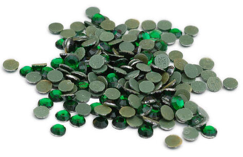 Silhouette Crystal 5mm Emerald Green 200pcs Silhouette Crystal 5mm Emerald Green 200pcs